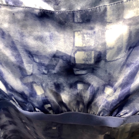 Pretty  little camisole from NY and Co size L - Picture 4 of 4